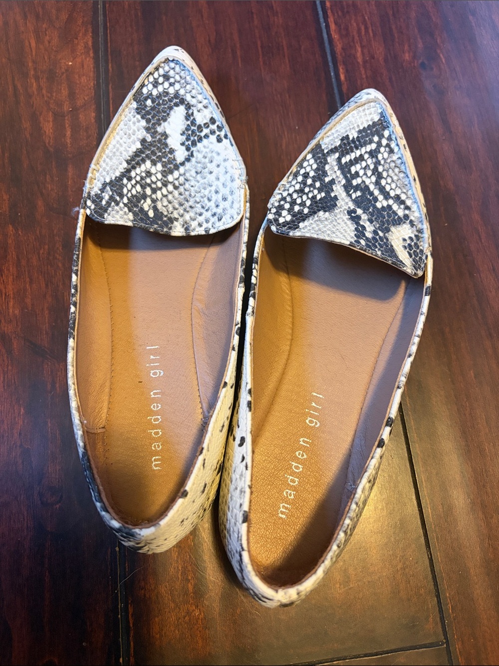 Madden Girl Heather Snake-Print Pointed Flats in Black and White